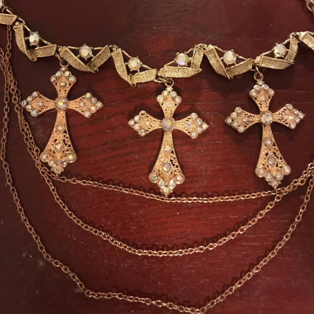 SO MADONNA — VINTAGE CROSSES NECKLACE